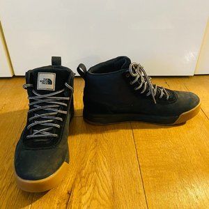 The North Face Men's Larimer Mid Waterproof Boots, size US 8.5